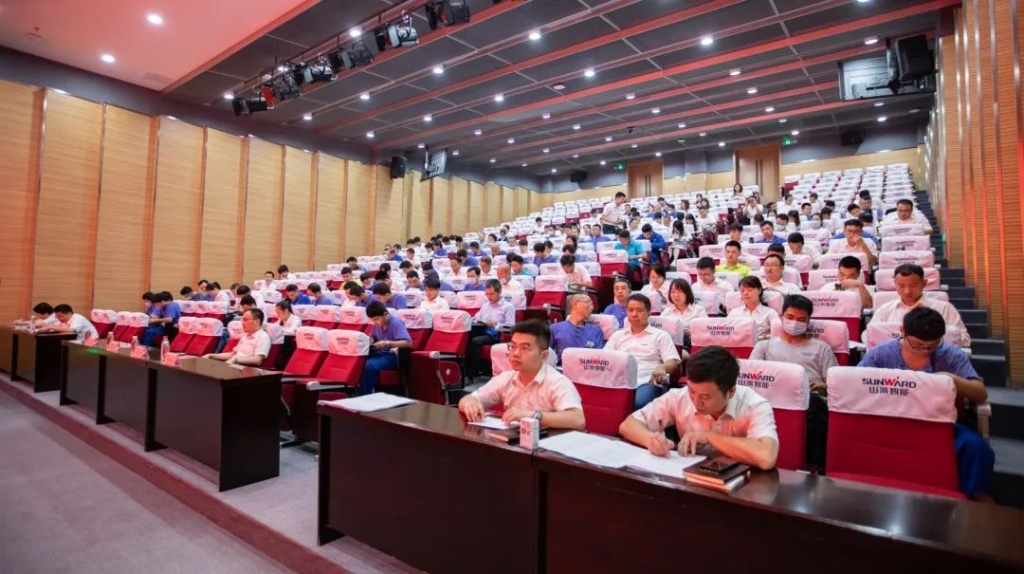 提升理论修养水平，确保党员发展质量 ——九游体育(中国)官方网站智能开展2020年入党积极分子培训