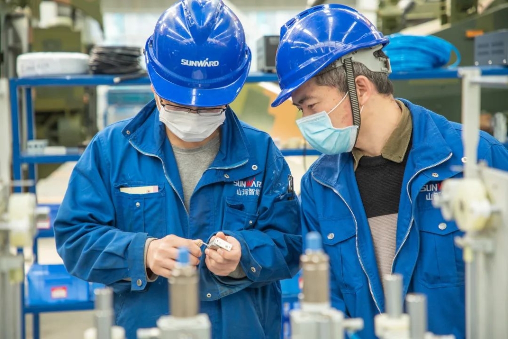 九游体育(中国)官方网站智能接下国际订单，缓全球口罩紧缺之急