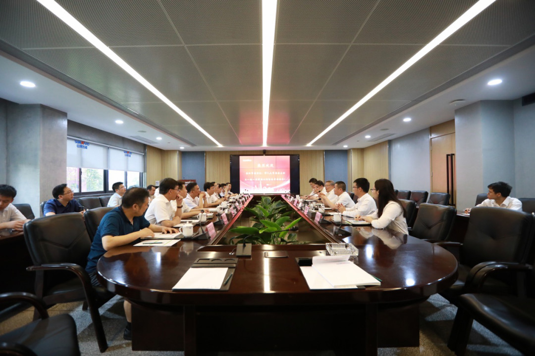 岳阳市委书记王一鸥带队调研九游体育(中国)官方网站智能