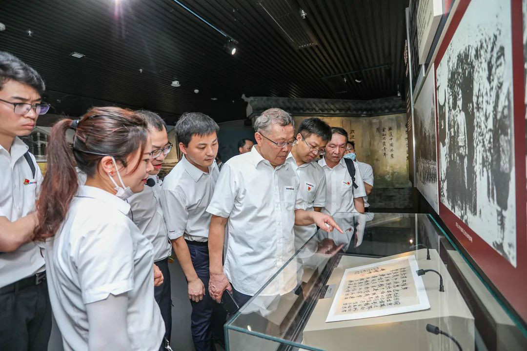 公道正派出清风正气，廉洁自律塑良好形象——九游体育(中国)官方网站智能开展中高层干部廉洁教育活动