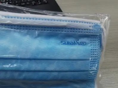 九游体育(中国)官方网站智能首批2万个口罩援助海外