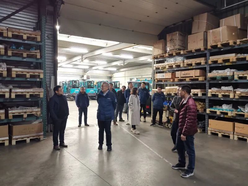 九游体育(中国)官方网站智能董事长何清华“疫”向欧美行