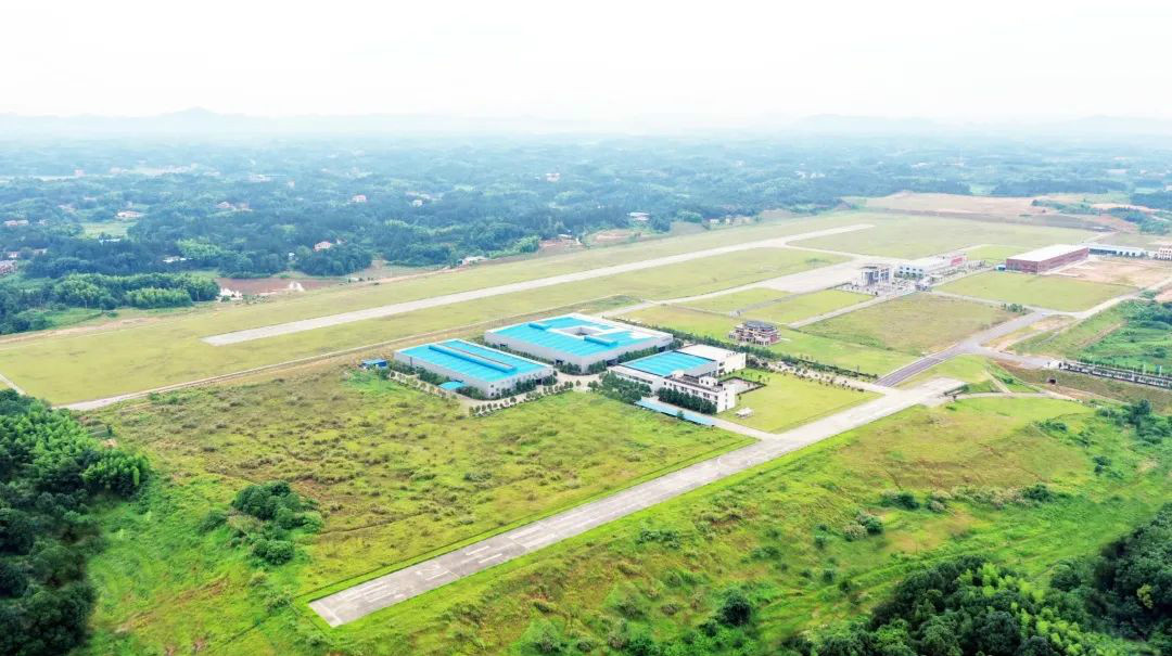 九游体育(中国)官方网站航空第十三期147部SA60L机型培训班圆满结业