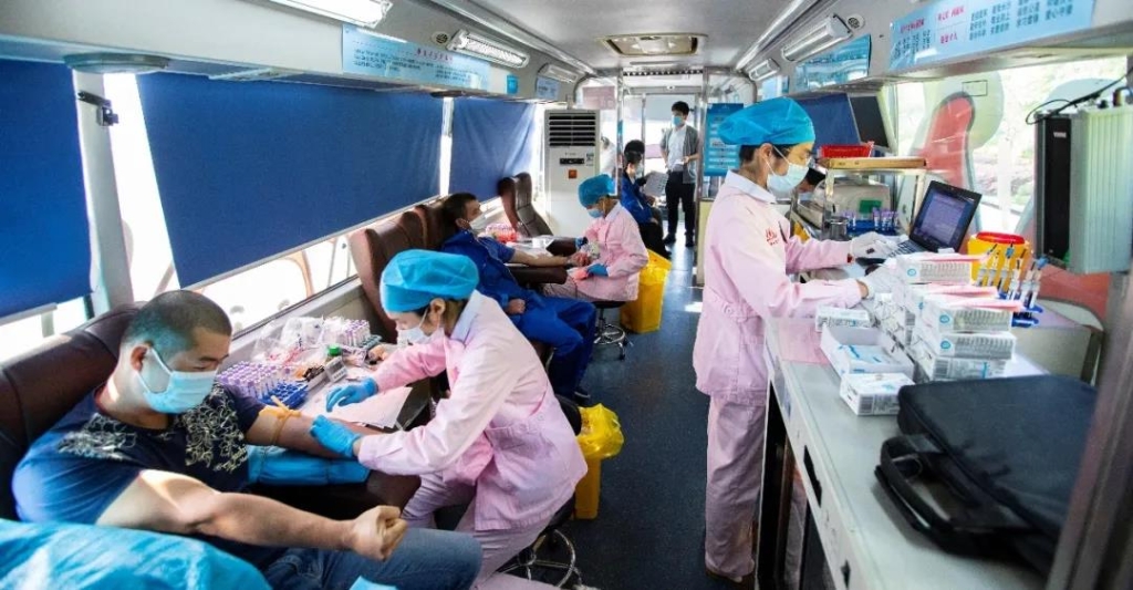 献血战疫，九游体育(中国)官方网站智能“疫”不容辞