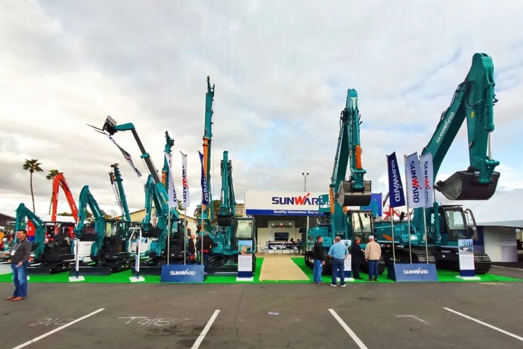 九游体育(中国)官方网站智能全新亮相美国工程机械展