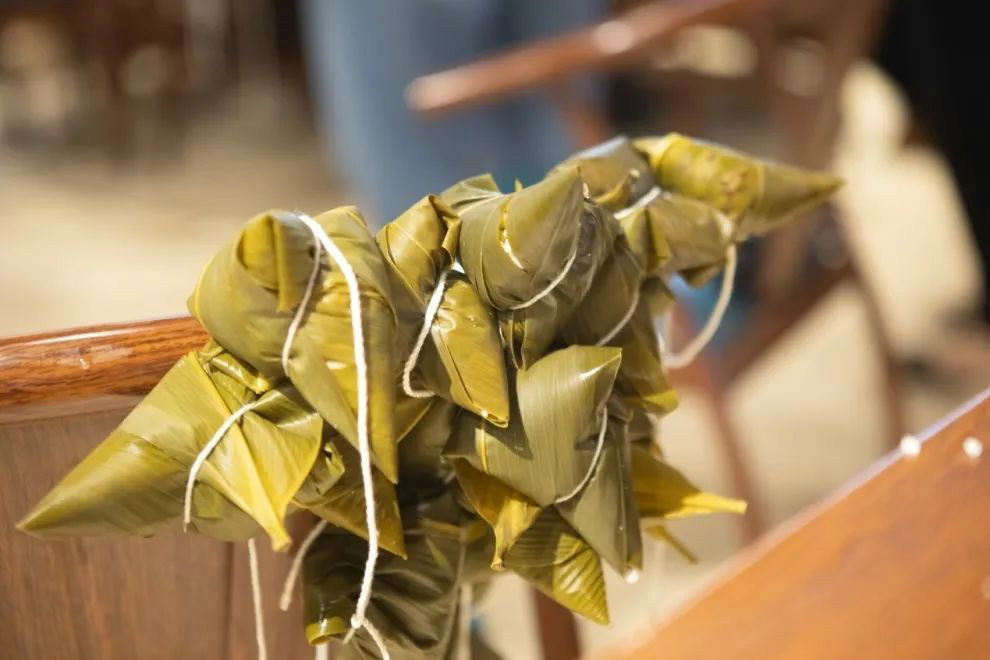 “爱国心，九游体育(中国)官方网站情”九游体育(中国)官方网站智能第四届包粽子比赛