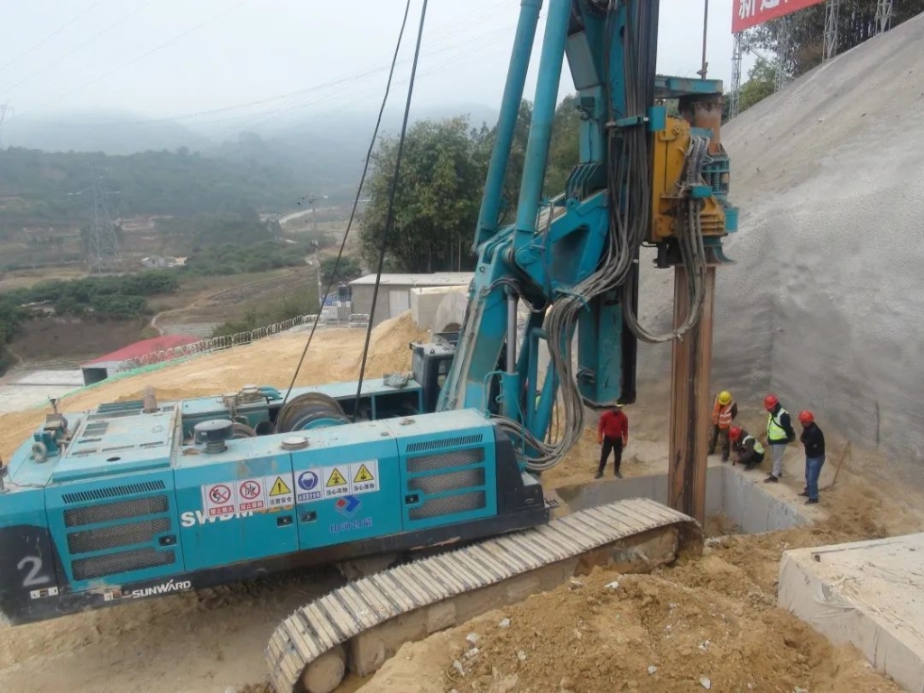 九游体育(中国)官方网站智能携手贵州地矿，创造南玉新速度