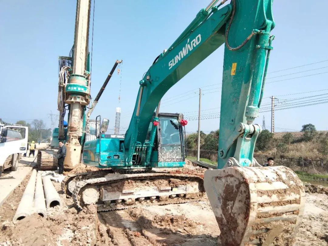 常益长高铁复工，网红“小蓝”来帮忙