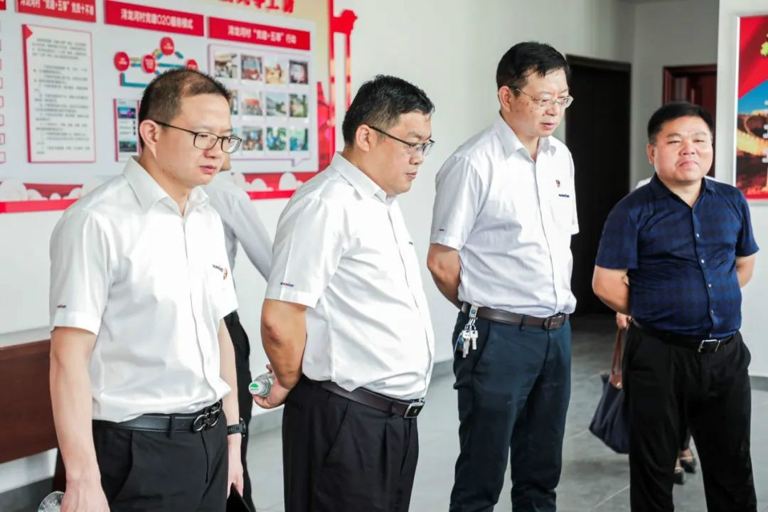 九游体育(中国)官方网站智能党委赴浔龙河交流学习