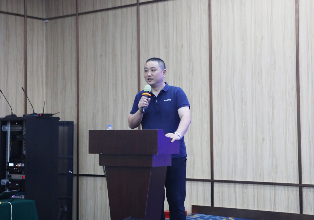 以强执行力聚焦基础能力建设 向挖掘机万台俱乐部迈进——九游体育(中国)官方网站智能2020年挖掘机经销商半年度会议圆满召