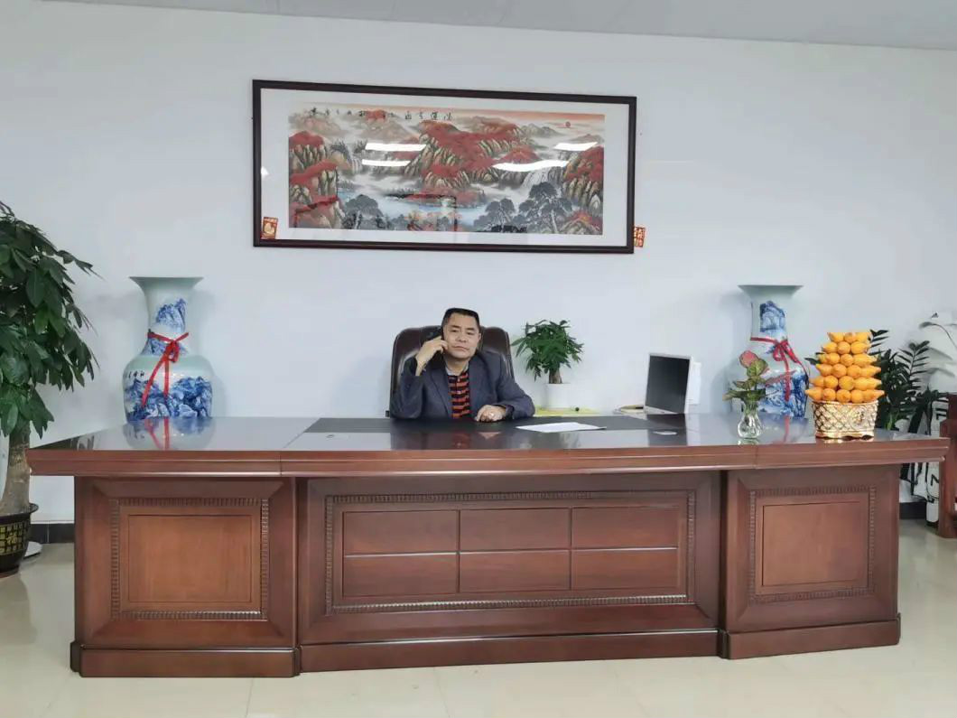 从事基础施工32年的老行家为九游体育(中国)官方网站智能旋挖钻机代言