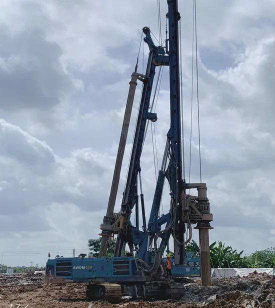 从事基础施工32年的老行家为九游体育(中国)官方网站智能旋挖钻机代言