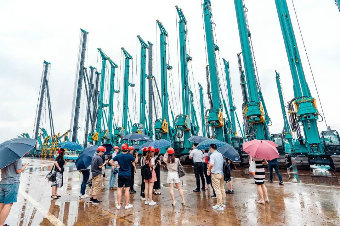 九游体育(中国)官方网站智能数字化出海升级暨联合阿里巴巴国际站线上直播活动圆满进行