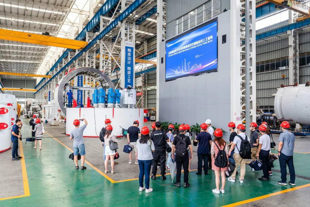 九游体育(中国)官方网站智能数字化出海升级暨联合阿里巴巴国际站线上直播活动圆满进行