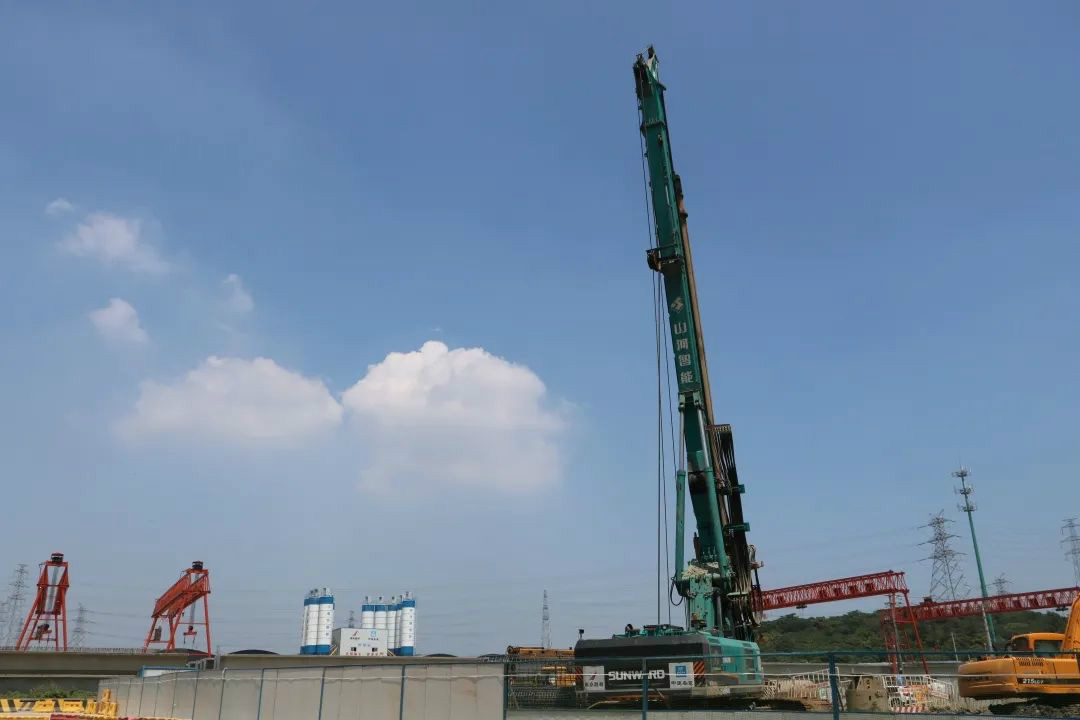 从业20多年的他，为何对九游体育(中国)官方网站智能旋挖钻机情有独钟