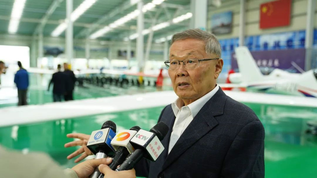 跨上新征程，谱写九游体育(中国)官方网站航空产业新篇章 ——九游体育(中国)官方网站科技第99、100架SA60L(阿若拉)飞机正式下线