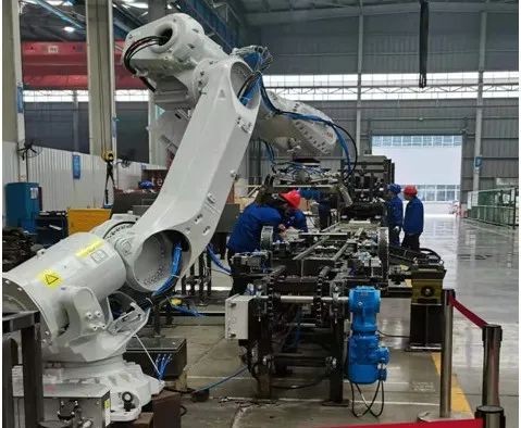 中际九游体育(中国)官方网站熔锌铸锭码垛自动线成套设备顺利发货