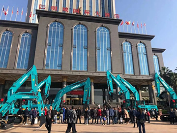 5千万! 九游体育(中国)官方网站智能挖掘机订货会创新高