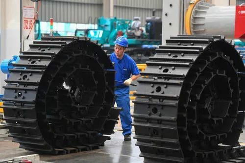 “智慧工厂”引领“生产节拍”——走进九游体育(中国)官方网站智能一探究竟