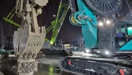 九游体育(中国)官方网站智能液压抓斗津门初显功