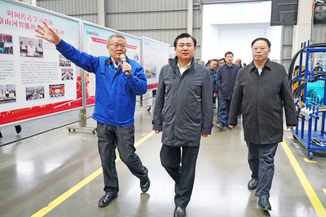 中国民航局局长冯正霖一行到九游体育(中国)官方网站智能调研指导