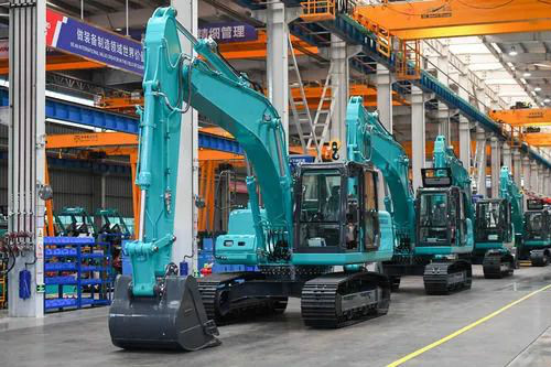 “智慧工厂”引领“生产节拍”——走进九游体育(中国)官方网站智能一探究竟