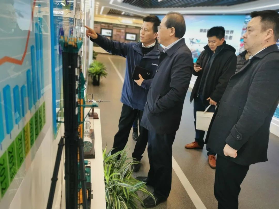 长沙市科技局局长郭塨调研九游体育(中国)官方网站智能