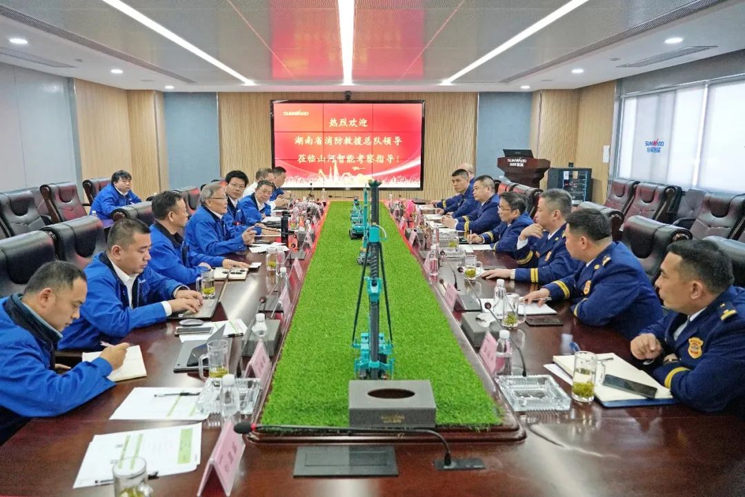 考察无人化装备 高宁宇到访九游体育(中国)官方网站智能