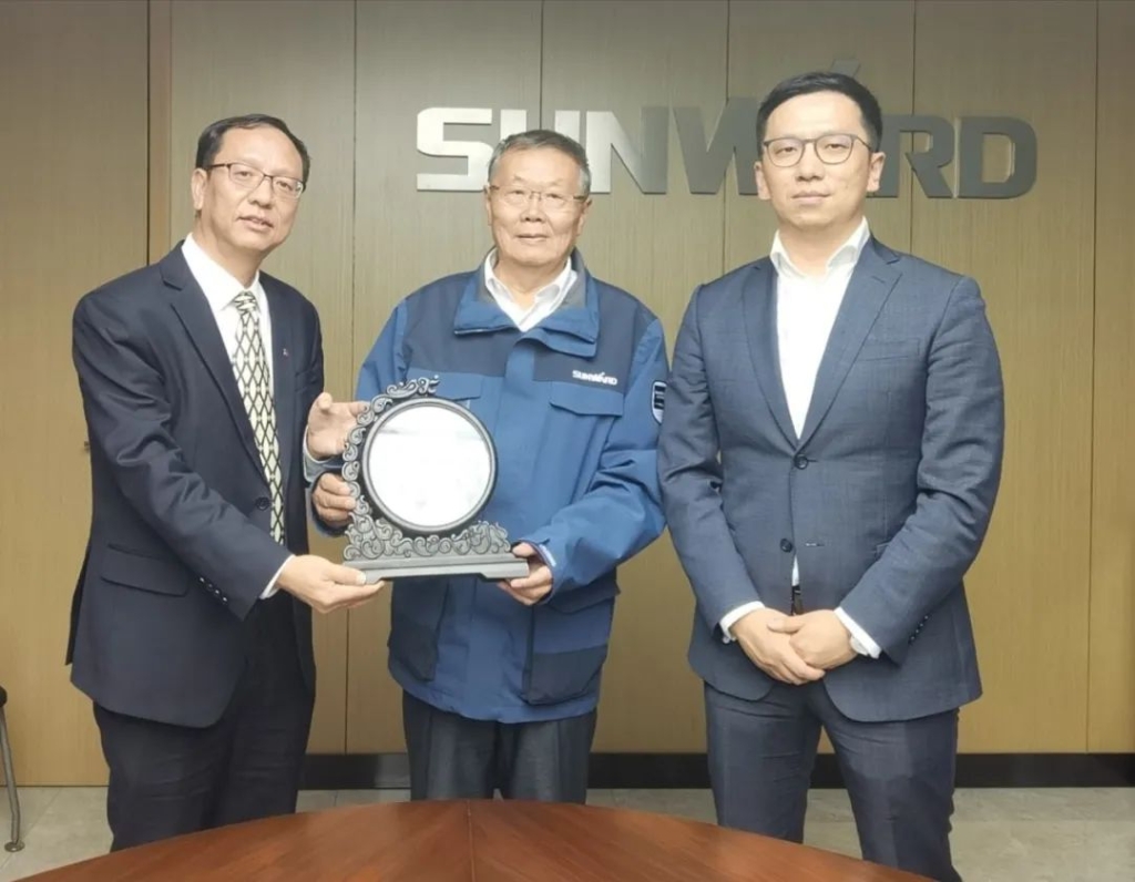 摩根士丹利银行亚洲有限公司批发银行新加坡分行领导考察九游体育(中国)官方网站智能