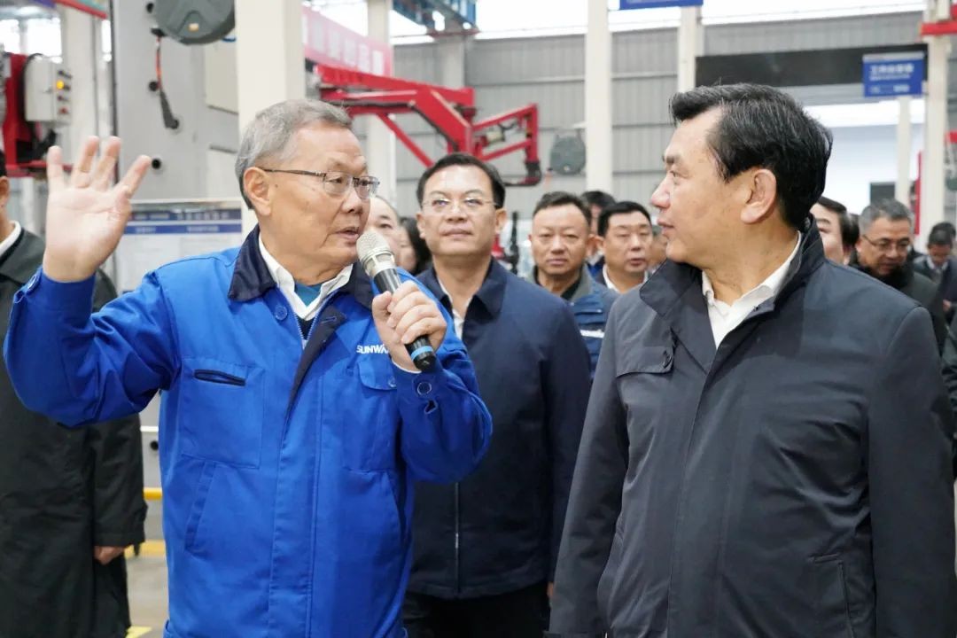 中国民航局局长冯正霖一行到九游体育(中国)官方网站智能调研指导