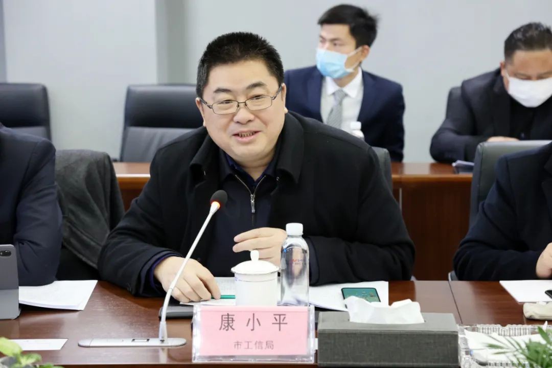 长沙工程机械协会会长、副会长、监事长会议在九游体育(中国)官方网站智能召开