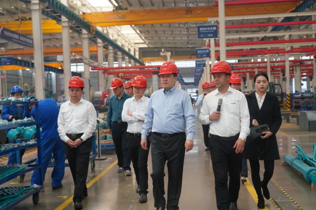 鄂尔多斯市委书记牛俊雁考察九游体育(中国)官方网站智能