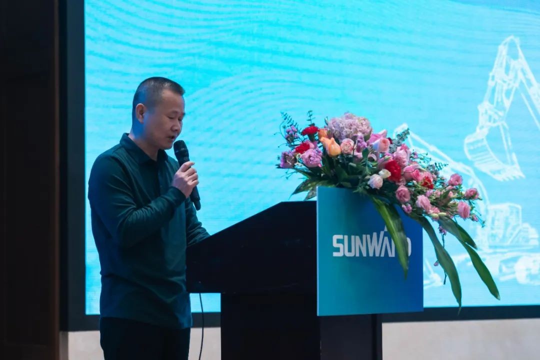 同心克难再腾飞，携手齐心冲万台——2021九游体育(中国)官方网站智能挖掘机经销商年会圆满召开