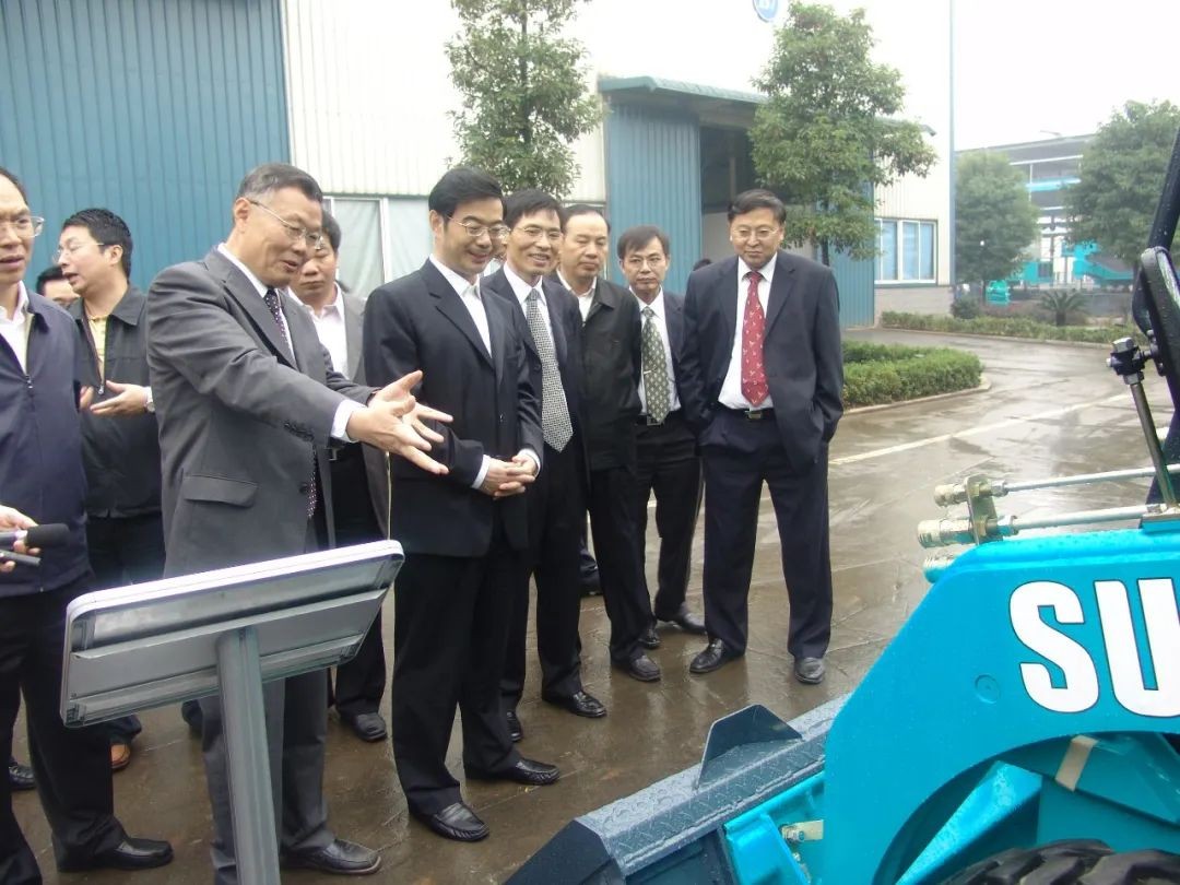 周强调研九游体育(中国)官方网站智能：加强知识产权保护 服务创新驱动发展