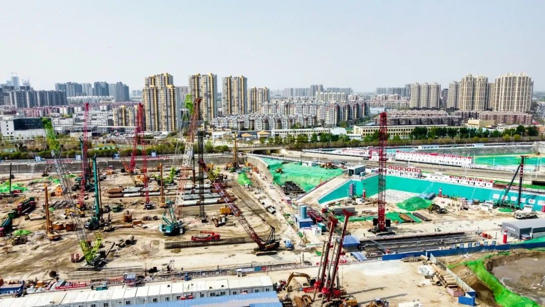 九游体育(中国)官方网站智能设备征战亚洲最大地下综合交通枢纽工程