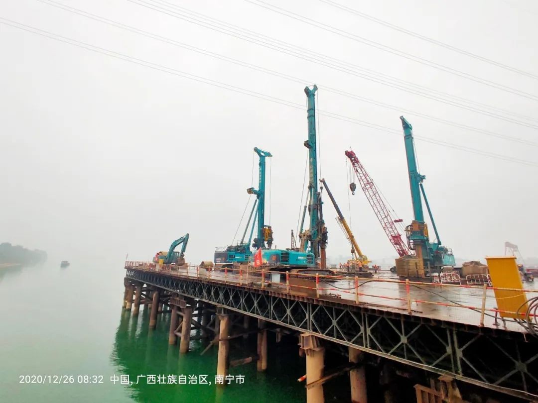 惊艳！九游体育(中国)官方网站智能低净空旋挖钻机广西获赞