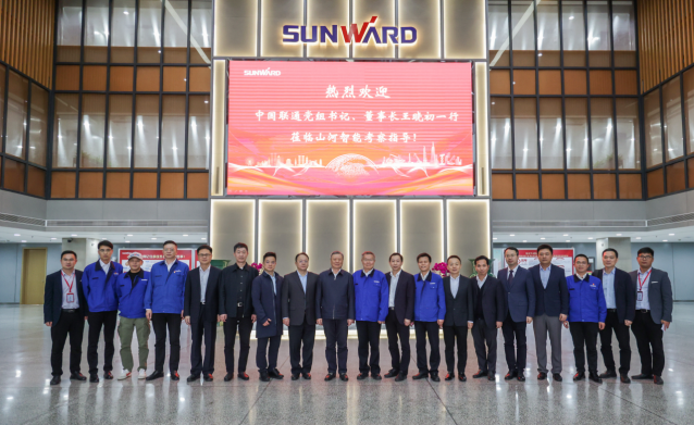 中国联通党组书记、董事长王晓初到访九游体育(中国)官方网站智能