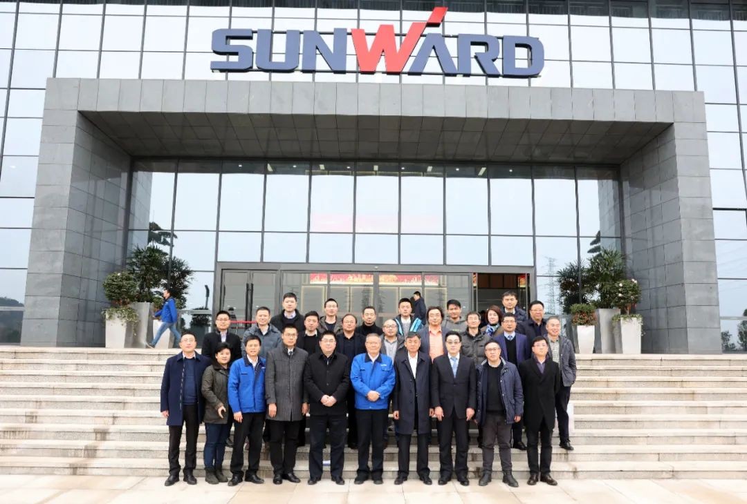 长沙工程机械协会会长、副会长、监事长会议在九游体育(中国)官方网站智能召开