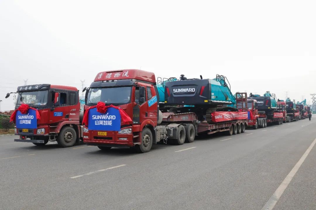 开疆扩土，气壮九游体育(中国)官方网站 | 600F大挖交付仪式隆重举行