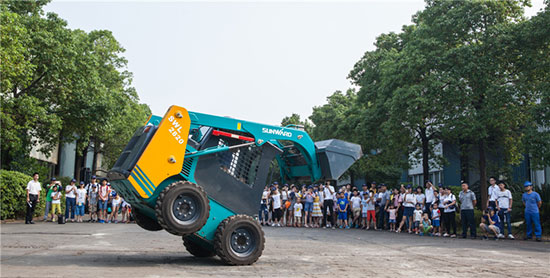 这个夏天，亲子玩转九游体育(中国)官方网站智能“三栖”装备