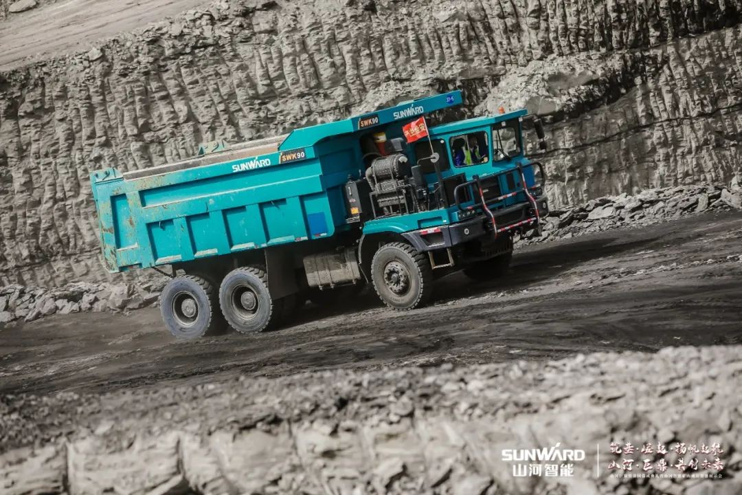 “矿”世高手，齐聚九游体育(中国)官方网站智能挖掘机操作手挑战赛