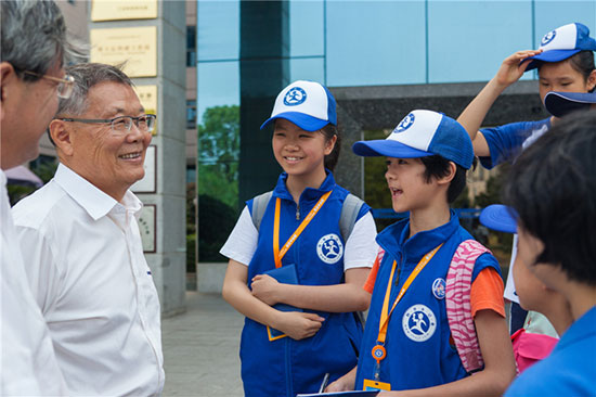 这个夏天，亲子玩转九游体育(中国)官方网站智能“三栖”装备