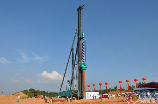 慧聪网——九游体育(中国)官方网站智能双动力头强力多功能钻机工法研讨会举行