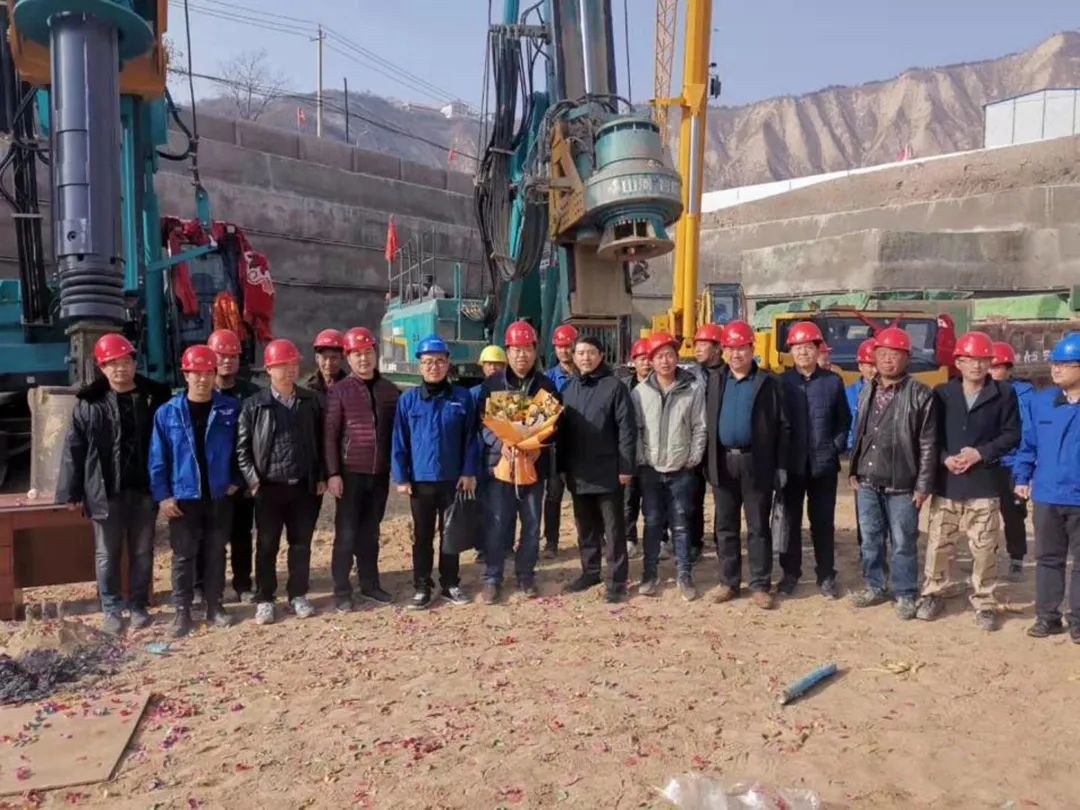 金戈铁马工程路 风雨无阻选九游体育(中国)官方网站