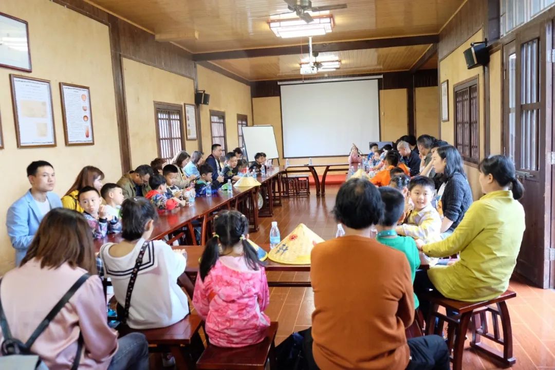 童年不同Young，稻花香里亲子欢——九游体育(中国)官方网站智能组织开展六一亲子活动