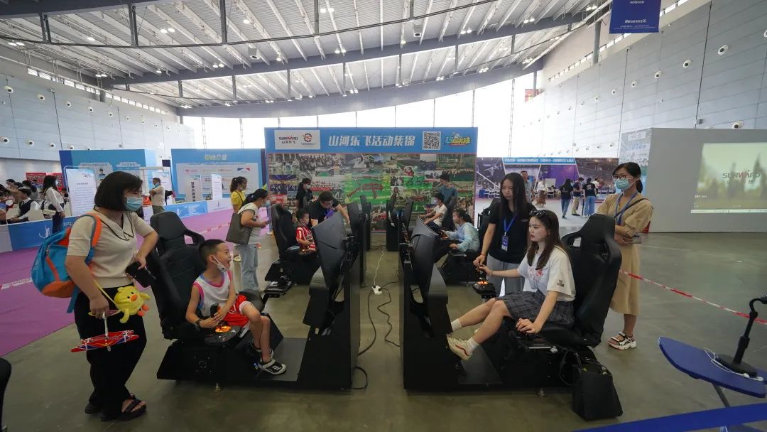 明星产品受追捧，九游体育(中国)官方网站航空携多款产品精彩亮相2021年湖南航展