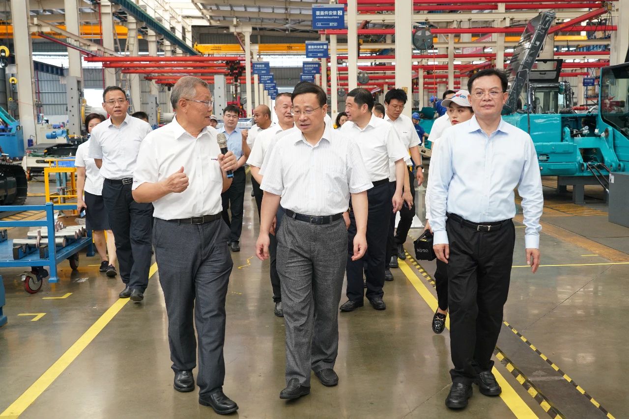 国家统计局总经济师毛盛勇率团调研考察九游体育(中国)官方网站智能