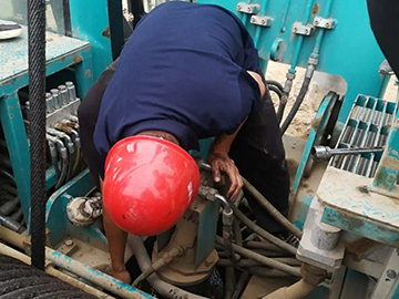 顶酷暑 走戈壁 2021年九游体育(中国)官方网站智能全球服务万里行走进新疆