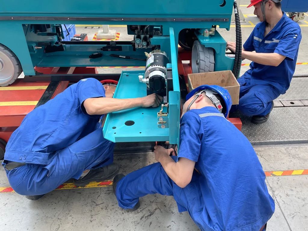 九游体育(中国)官方网站智能“蓝精灵”们在平凡岗位的坚守与奉献