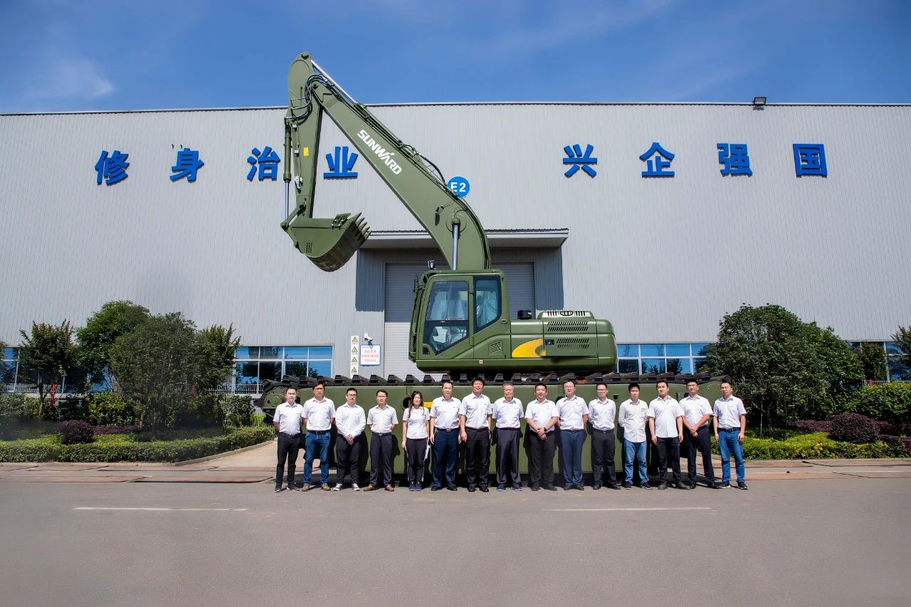 水陆两用挖掘机亮相央视！九游体育(中国)官方网站智能应急救援“猛将”出战